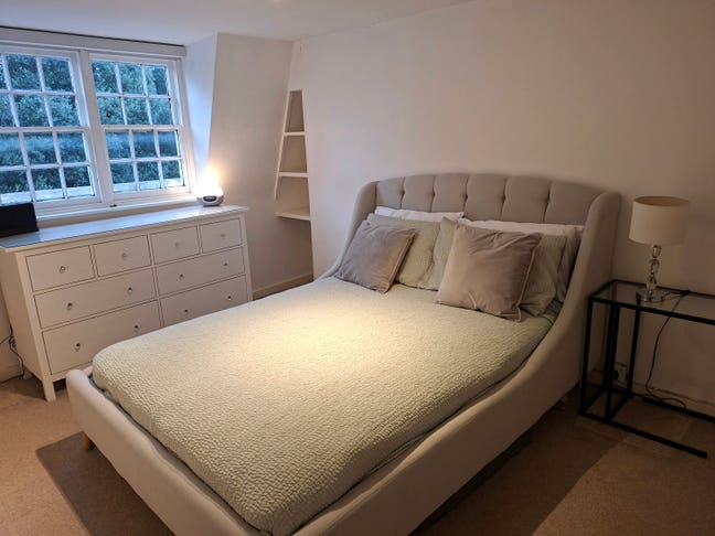 Double Bedroom in Bath Main Photo