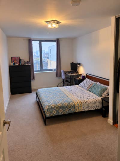 Ensuite Bedroom near Canary Wharf Main Photo