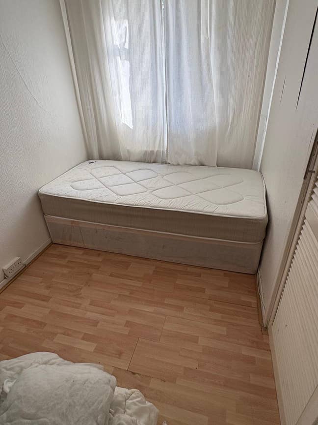 East Finchley - Single room in prime location Main Photo