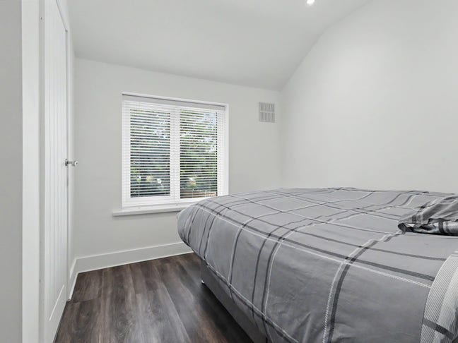 En Suite Furnished Double Rooms in Renovated House Main Photo