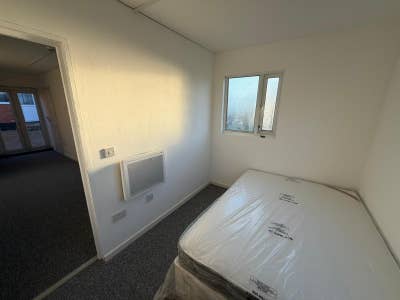 Furnished 1-Bedroom Flat to Rent – Burnt Oak (HA8) Main Photo