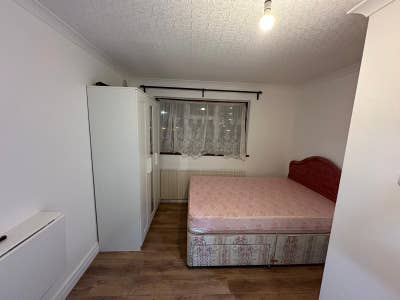 Studio Flat, Hermit Road, E16 Main Photo