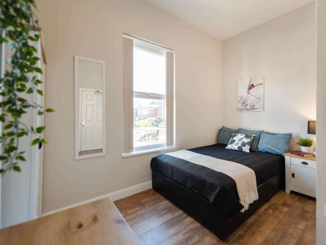 👉First Flr Ensuite Room | 7min Walk to Station 🚆 Main Photo