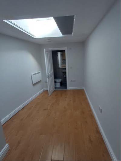 Studio Room Available – Playgreen Way SE6  Main Photo