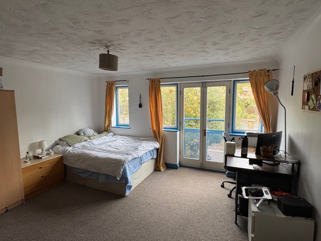  Large Room Rental - Stoke Newington/Finsbury Park Main Photo