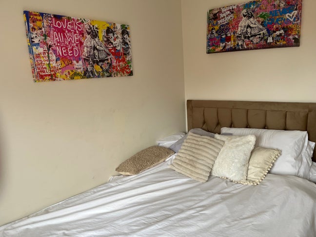 Double room with own bathroom  Main Photo