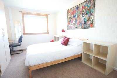 Large Bright Double Room Gilmerton -All Inclusive Main Photo
