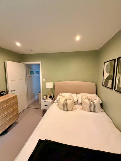Bright room in beautiful Earlsfield terraced house Main Photo