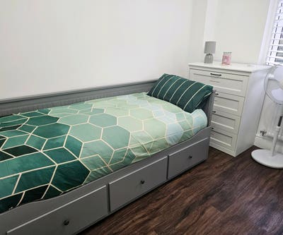 Comfortable Single/Double Room –10 Mins Gatwick Main Photo