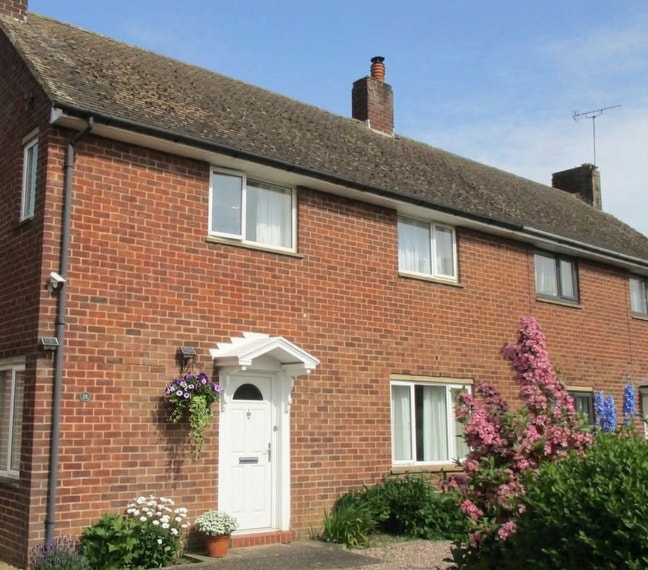 Accommodation in Silverstone Village Main Photo