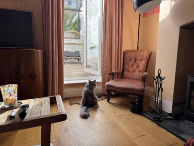Double room in two bed house share  Main Photo