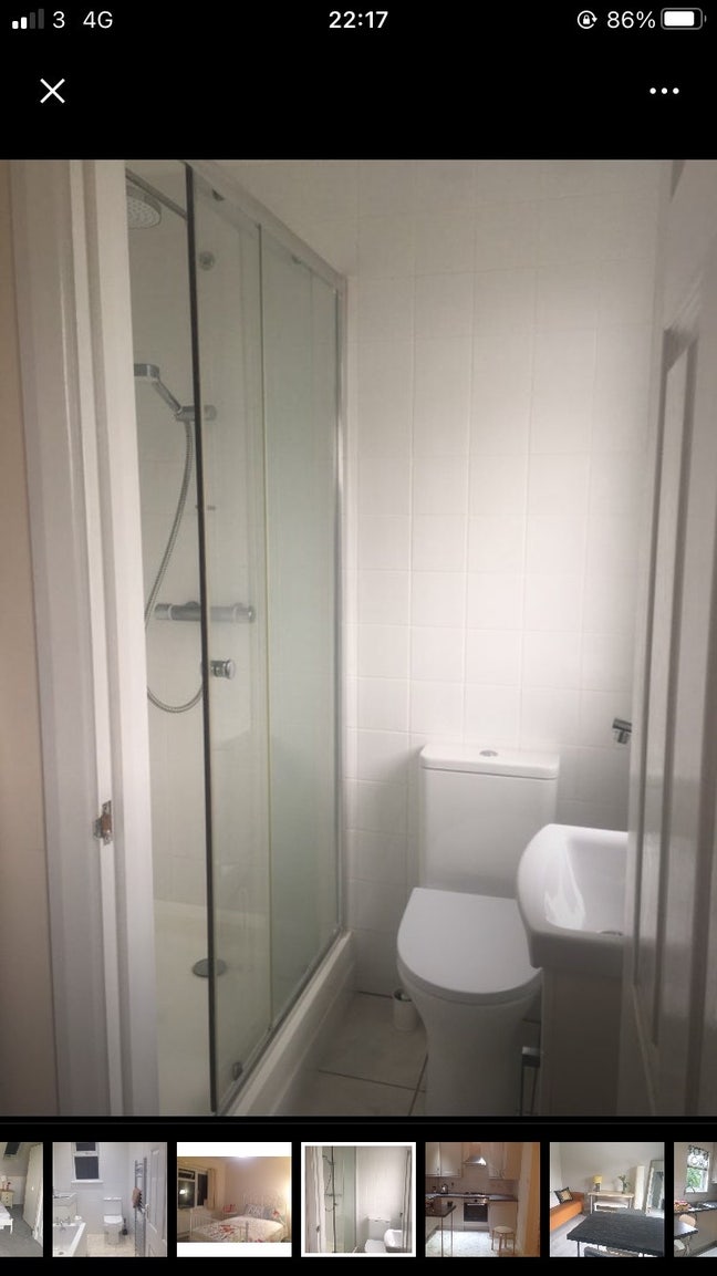 One minute from Queens Hospital, very comfortable  Main Photo