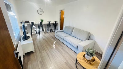 Rooms to Rent, Newly Refurbished  Main Photo