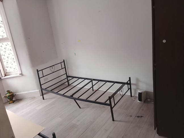 Double Room to Rent in IG1 2DY  Main Photo