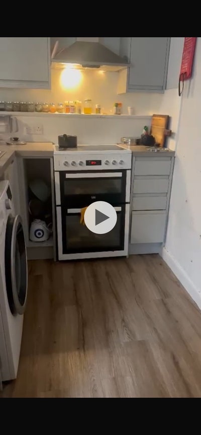 ( city centre bath)furnished studio flat &pound;800 pm  Main Photo