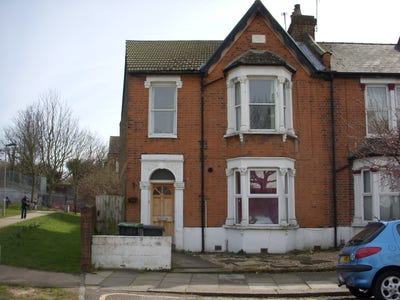 Available Nov: 2 bed flat &pound;2000 p/m Main Photo