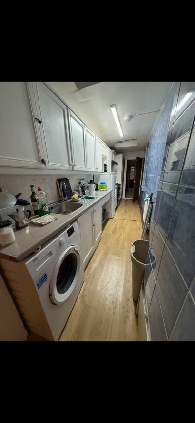  Double  Room Manor House  Bills Included  Main Photo