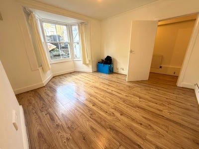 *** 1 Bedroom Flat To To Rent, Victoria Park E9*** Main Photo