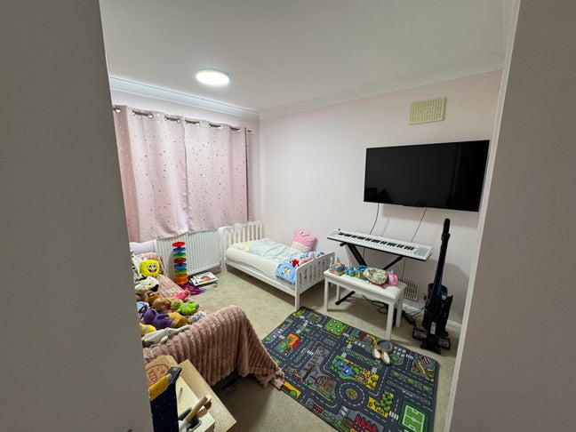 Spacious Room to Rent in Bromley – All Bills Inclu Main Photo