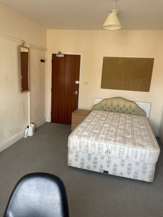 Double bedroom Main Photo