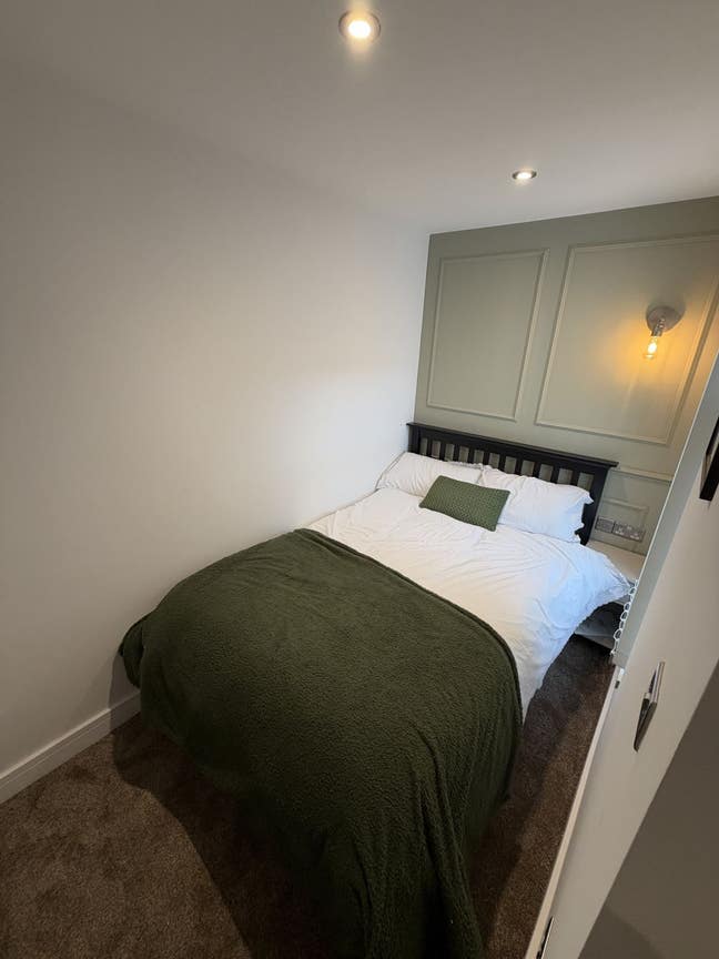 Stunning Brand New Rooms in ST4 Main Photo