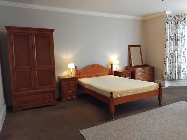 Good Sized Double Room Main Photo