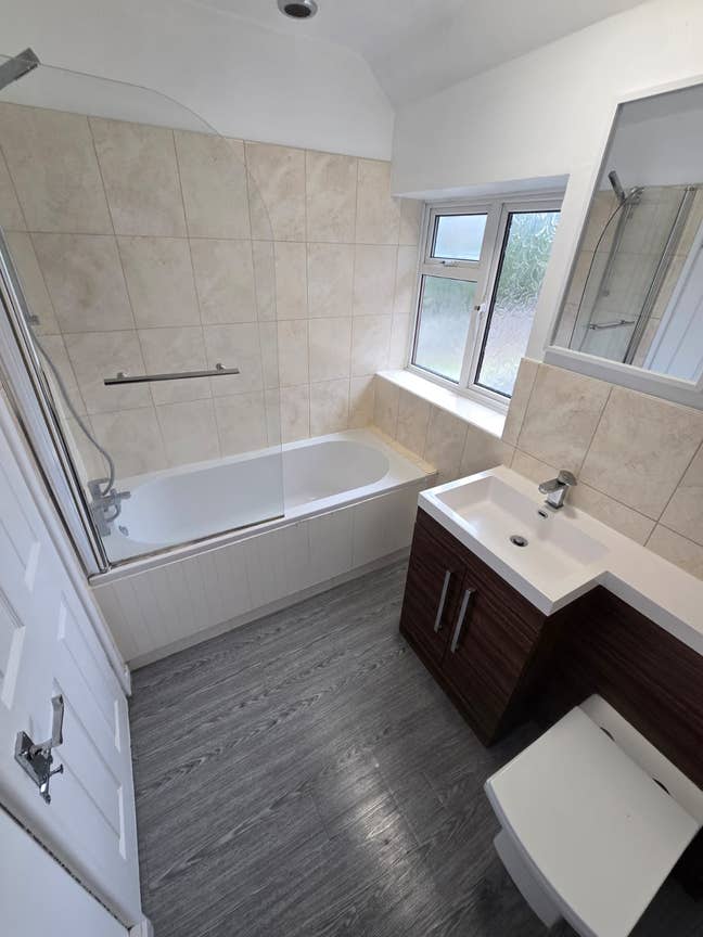 2 Bed house in Guildford  Main Photo