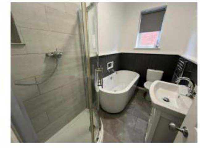Double room to rent  Main Photo