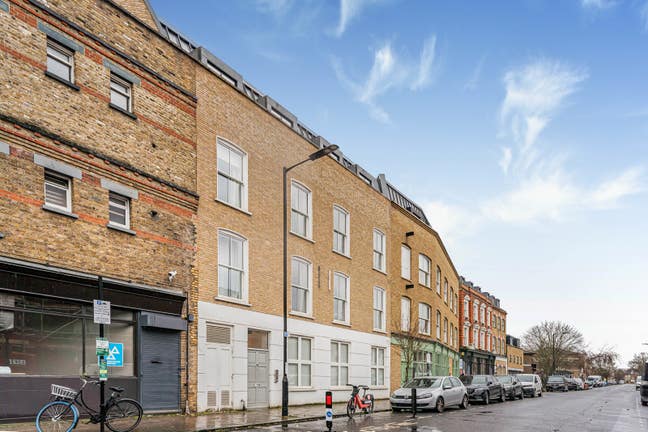 Beautiful Double Room in Stylish Dalston Flat – N1 Main Photo