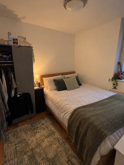 Cosy Double Room | Whitechapel E1 | Bills Included Main Photo