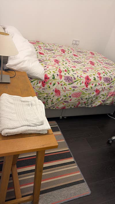Furnished double  room + separate bathroom Main Photo