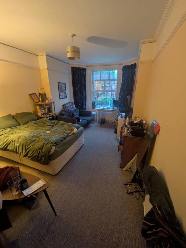 Large Room in a Friendly Flat Share – Didsbury Main Photo