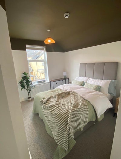 Premium professional co-living in Roath Main Photo