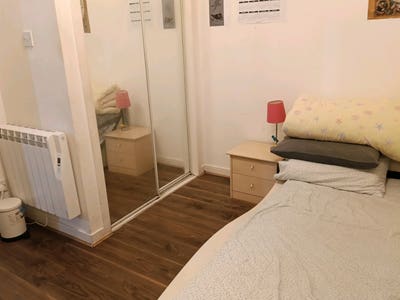 1 room available G51 1LF Immediatly Main Photo