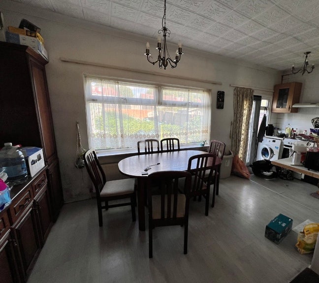 2 single room available in RomfordRM7 Main Photo