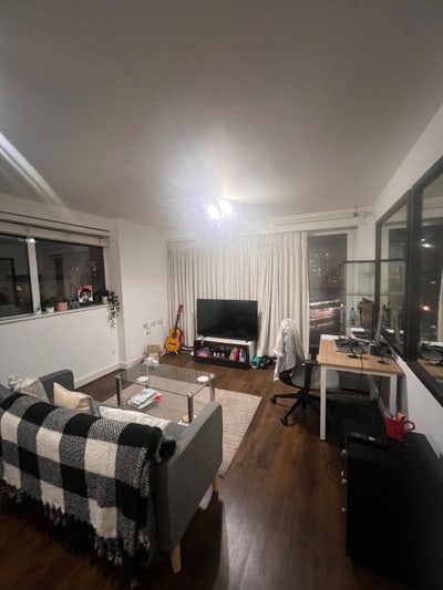 Room With own Bathroom in a Flat Main Photo