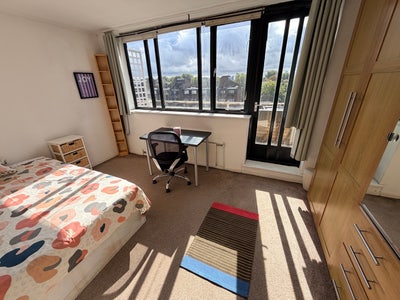 Incredible OFFER-Available Now-15m High St Ken Main Photo