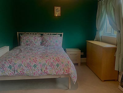 Double Bedroom for a female tenant (Blackheath) Main Photo