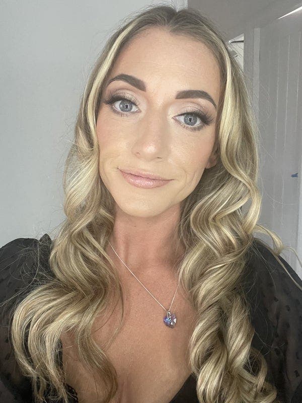 34 year old Female seeks a single or double room Main Photo