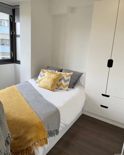 En-suite room available in NG1 Main Photo