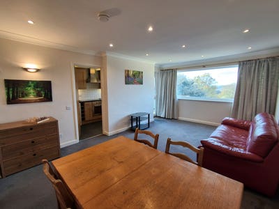 2 double bedroom, top floor flat close to the Down Main Photo