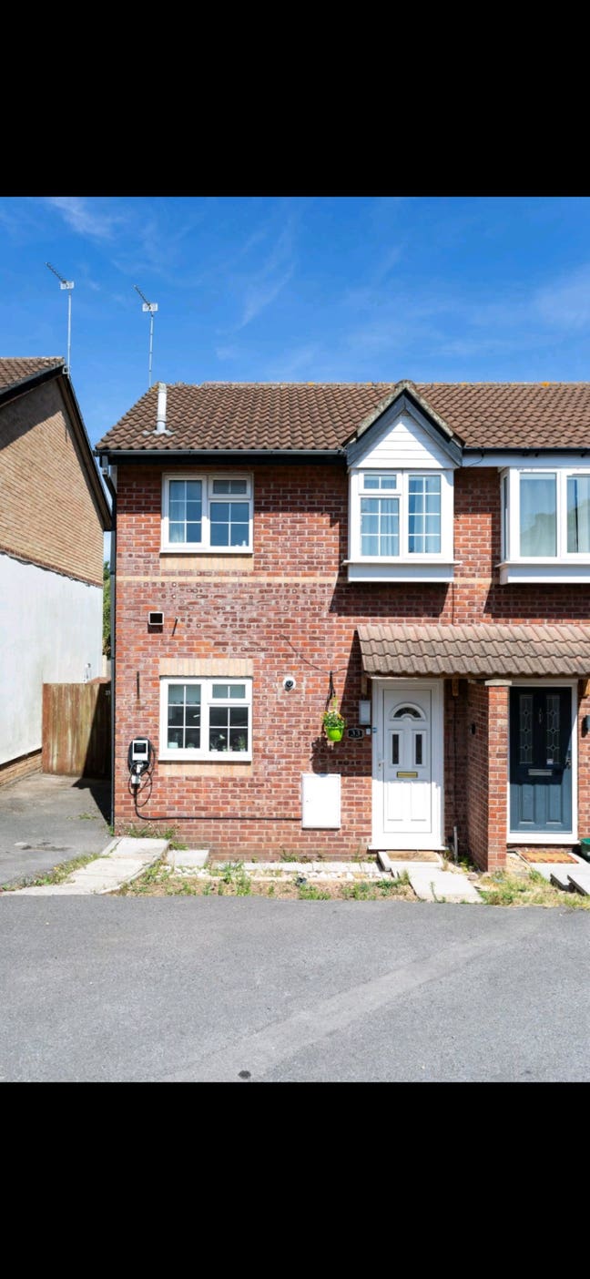 Beautiful rooms to let out in Warmley Main Photo