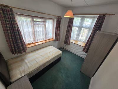 Room to Rent in Twickenham Main Photo