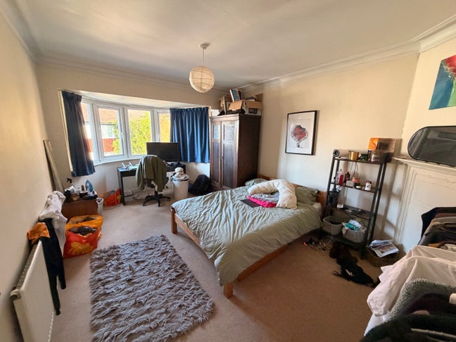 Gorgeous double room top of Hampstead - &pound;800  Main Photo