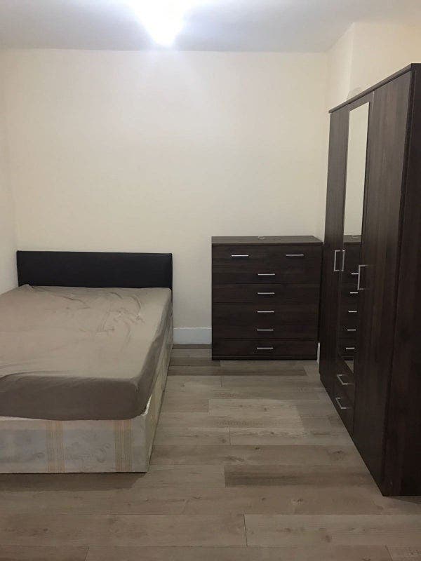 Double Room to Let  Main Photo