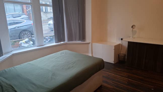 Two Rooms to Rent in Treforest, Pontypridd | &pound;400  Main Photo