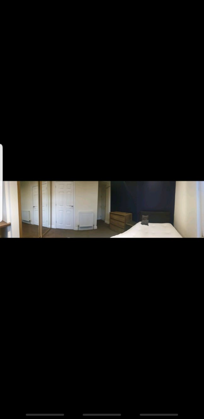 Ensuite Room available, close to the town centre Main Photo