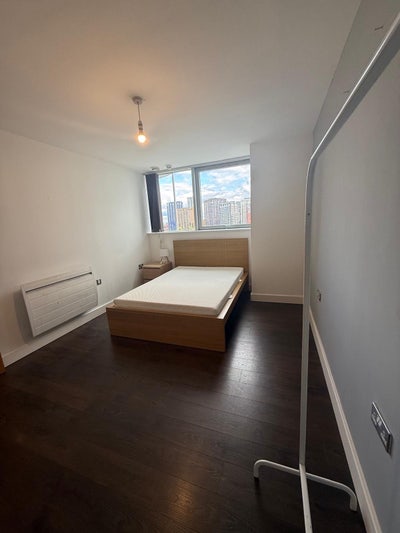 2 Modern Double Rooms  – Blackwall Way, E14  Main Photo