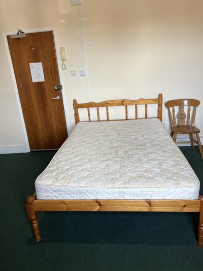 Comfortable Single Room near to Ipswich Centre Main Photo