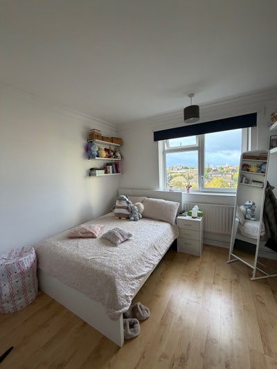 Bright and spacious Double Room in Kennington  Main Photo